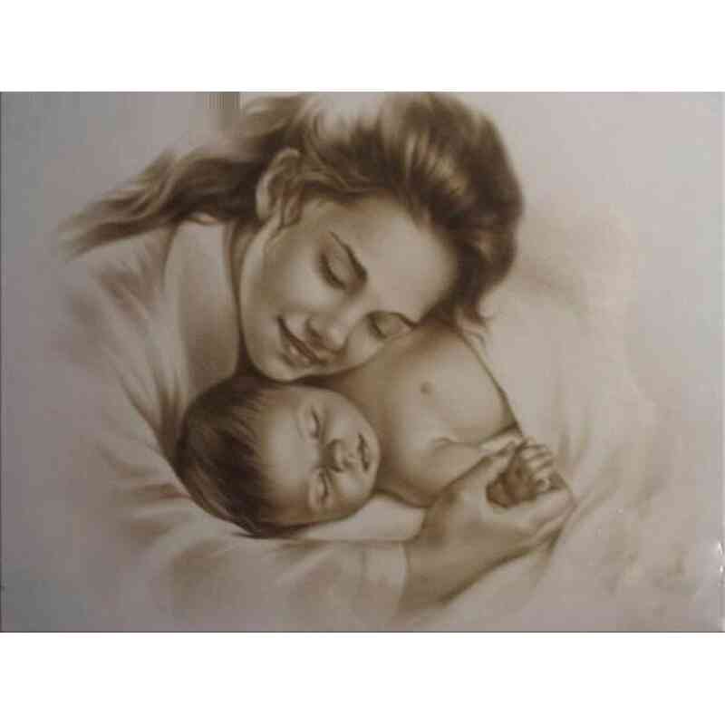 "Mor Krammer Barn" Diamond Paint billede: En rørende skildring af en mor, der omfavner sit barn med inderlig kærlighed.