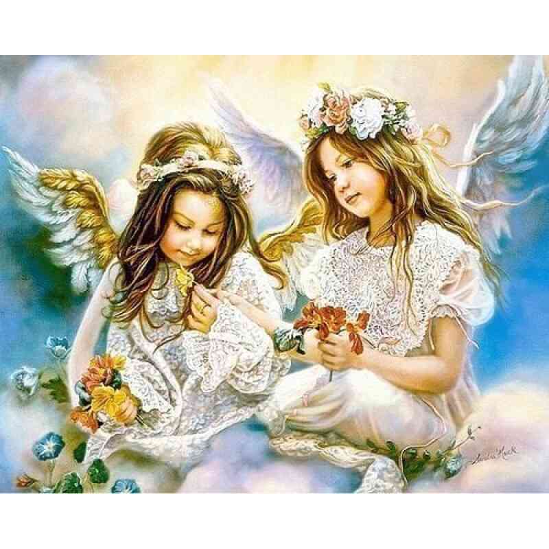 To englepiger i Diamond Paint, der sidder med blomster i deres hænder.