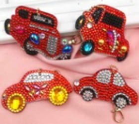 Diamond Painting - Nøgleringe med røde biler thumbnail