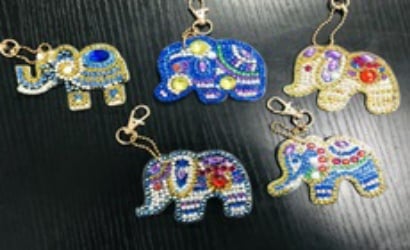 Halskæde med 5 indiske elefanter - Diamond Paint