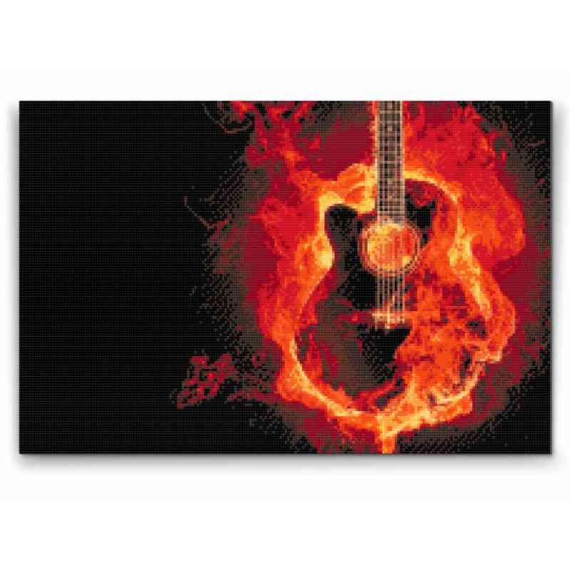 Udforsk kraften i musik gennem vores diamond art-billede, der fremviser en guitar omgivet af røde flammer mod en mørk og mystisk sort baggrund.